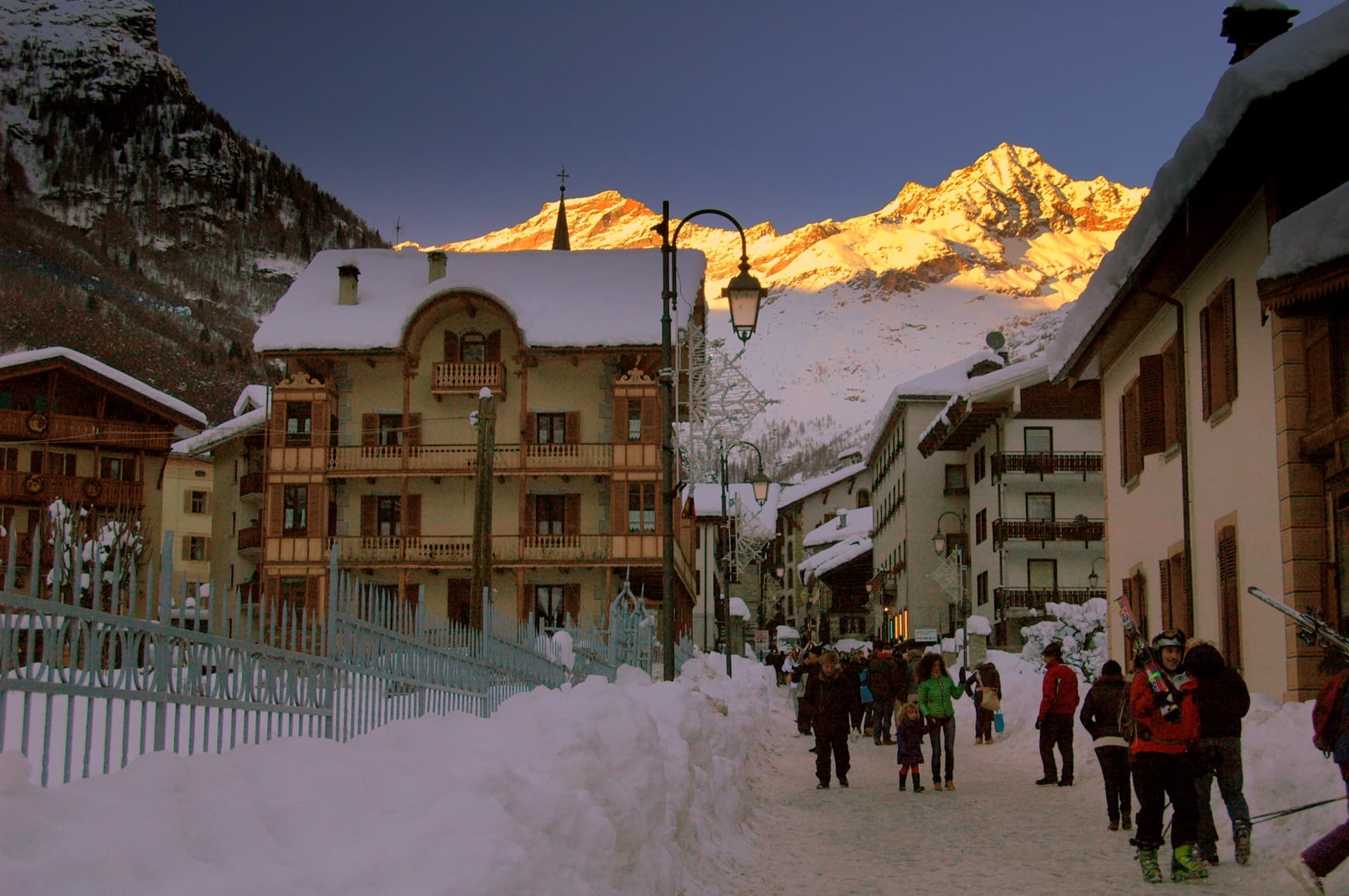 Alagna Valsesia, borgo walser e Monte Rosa